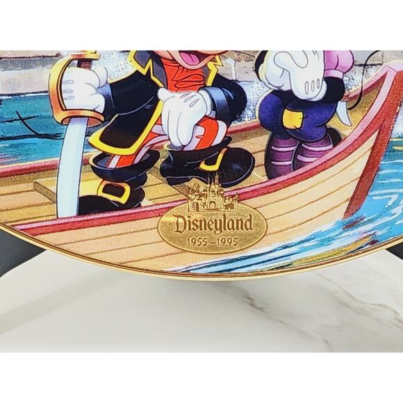 Disneyland Mickey Pirates Of The Caribbean Wall Decor Plate 8" Anniversary 1995 - Picture 9 of 13